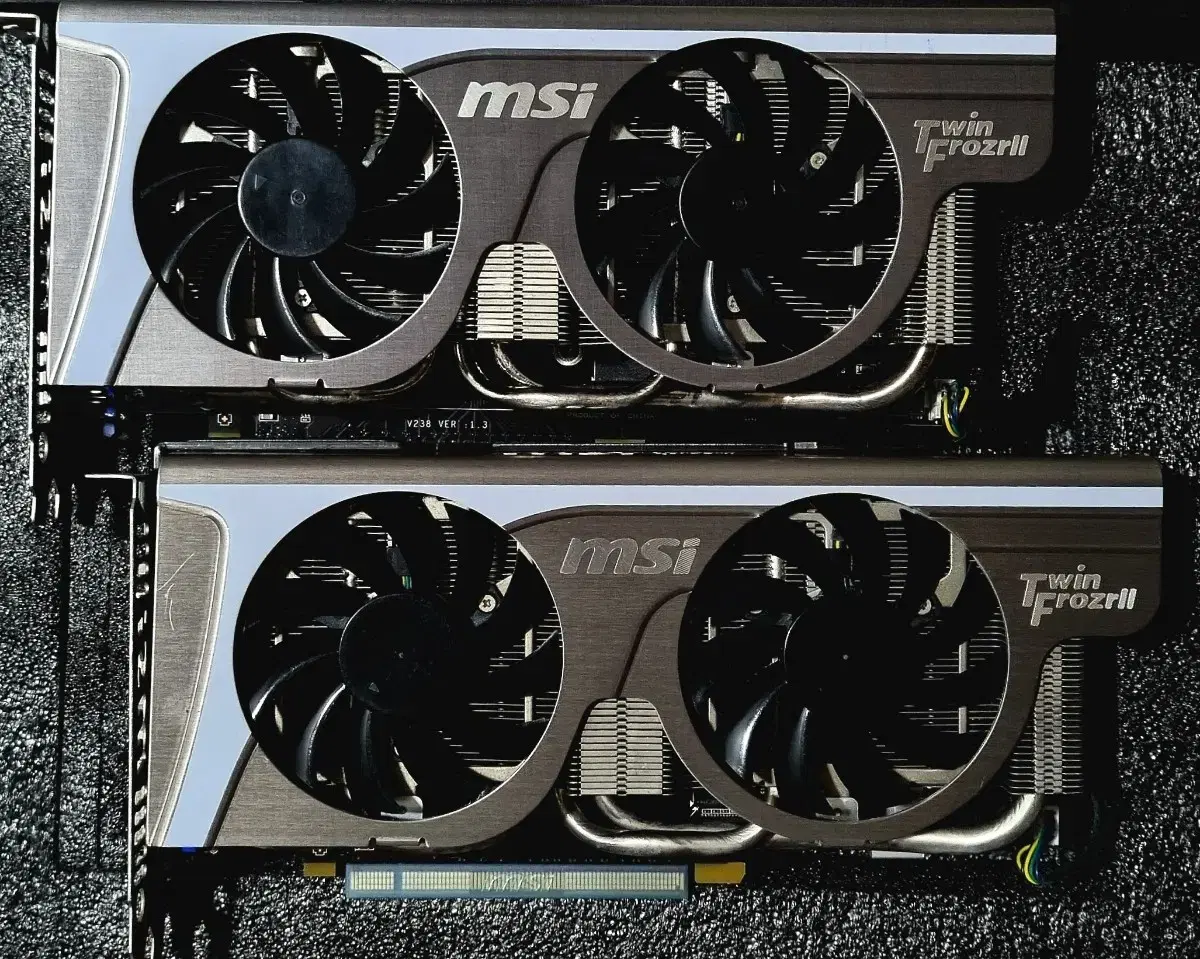 GTX560Ti 트윈 프로져(MSI) 소장용 그래픽카드 판매합니다.